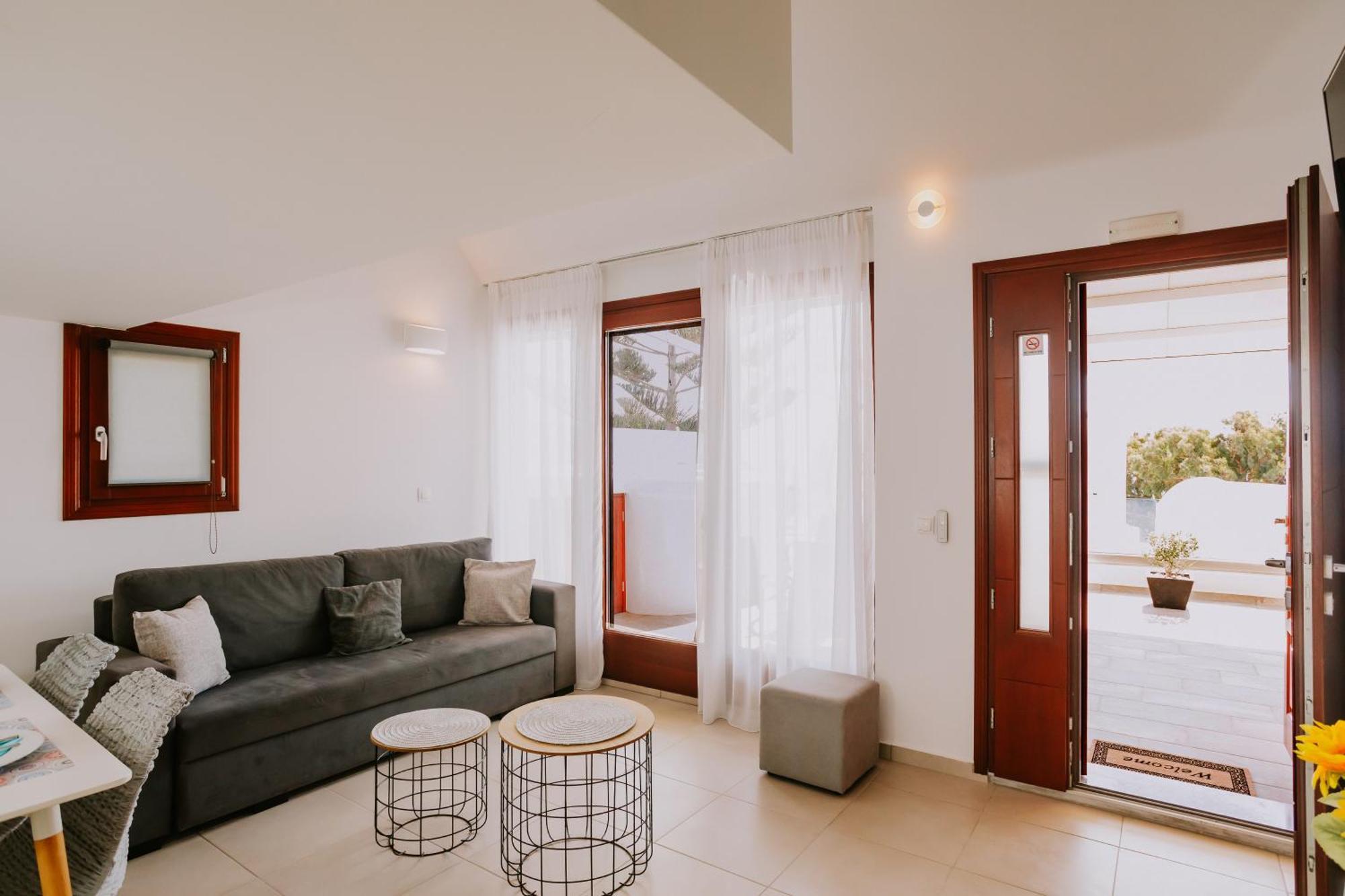 Sun Stories Suites Vóthon Kültér fotó