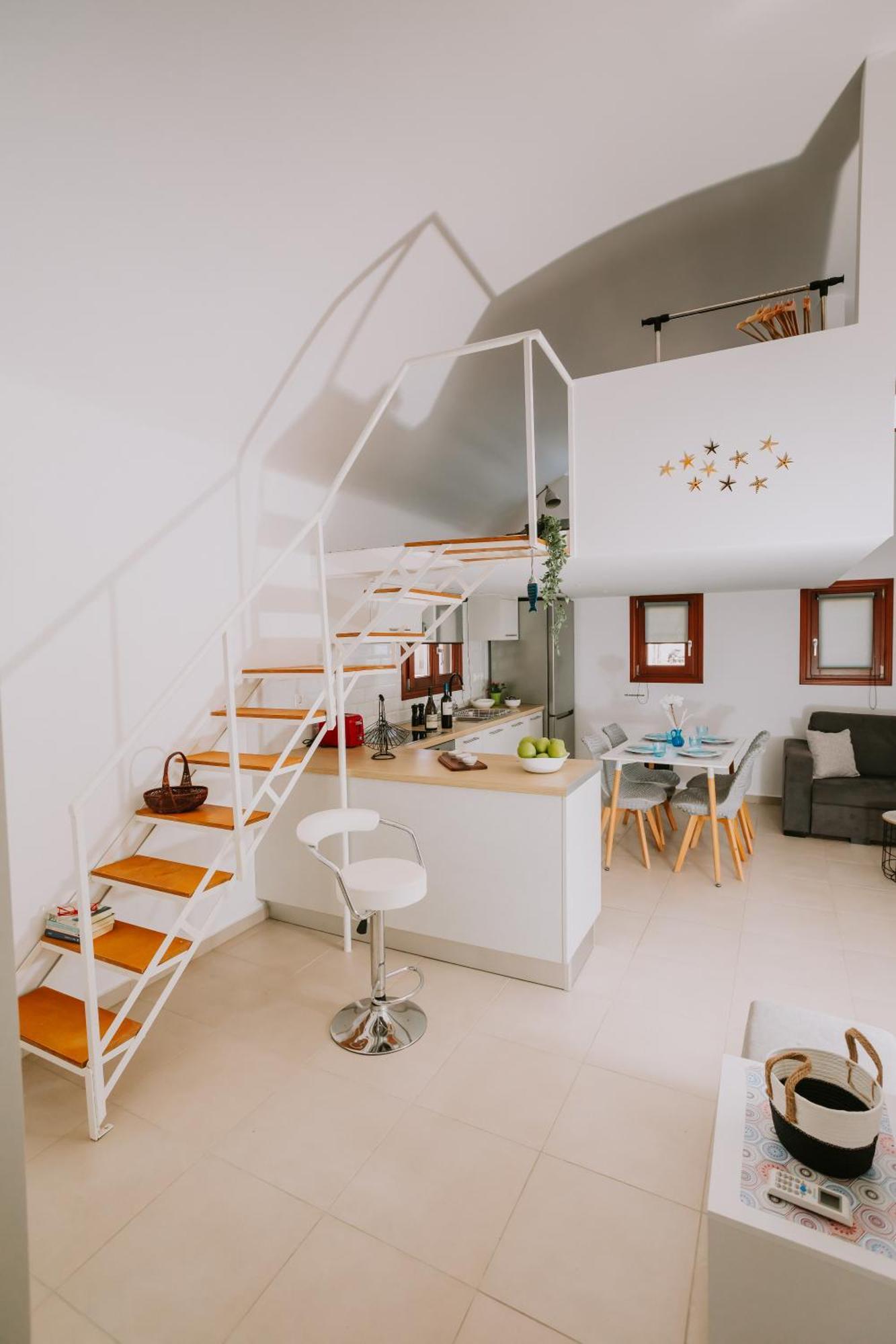 Sun Stories Suites Vóthon Kültér fotó